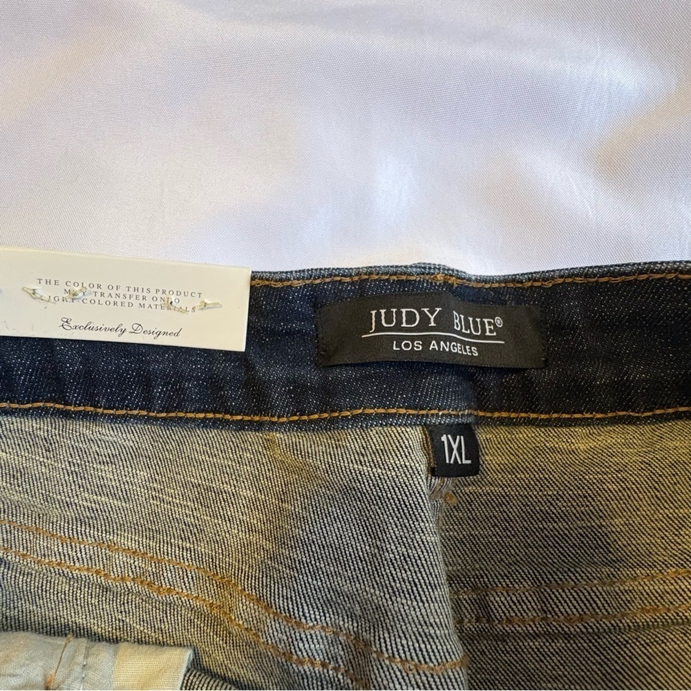 NWT Judy Blue Blue 1XL Plus Size High Waisted Distressed Jean Shorts - Picture 7 of 9